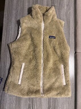 Patagonia Women’s Tan Sherpa Fleece Vest